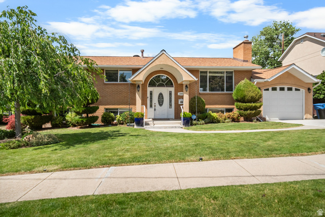 2563 E Sundown Ave
                     MLS #2162579