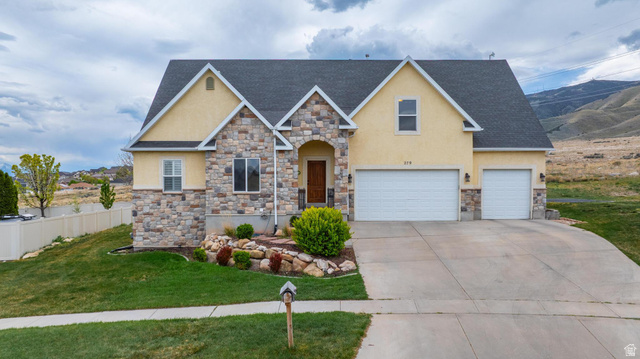 279 W Wrangler Ave
                     MLS #2162581