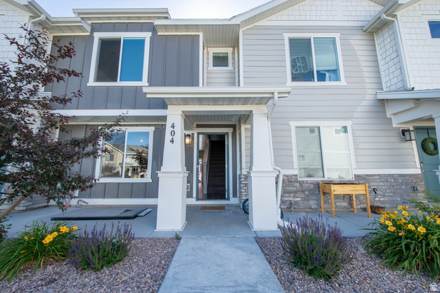 404 N Regatta Ln
                     MLS #2162598