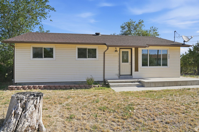 382 W Plum St
                     MLS #2162621