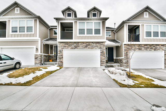 1632 N Apache Rd