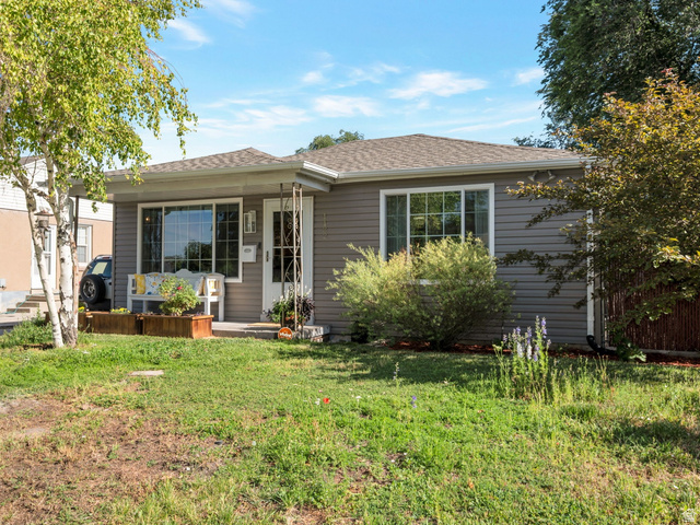 1132 W Girard Ave
                     MLS #2162646