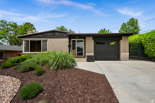 2487 E Emerson Ave
                     MLS #2162674