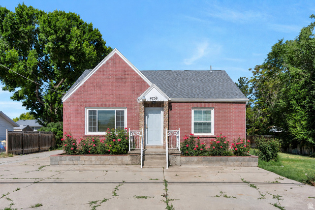 4258 S 2200 W
                     MLS #2162681