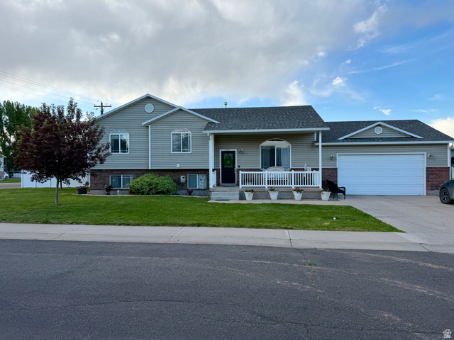 631 E 600 N
                     MLS #2162692