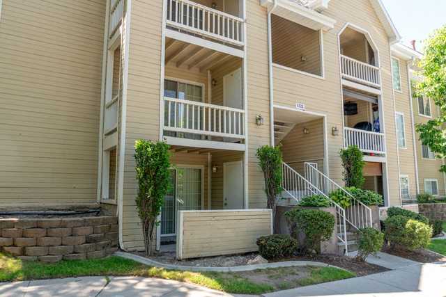 1222 E Waterside Cv #10
                     MLS #2162716