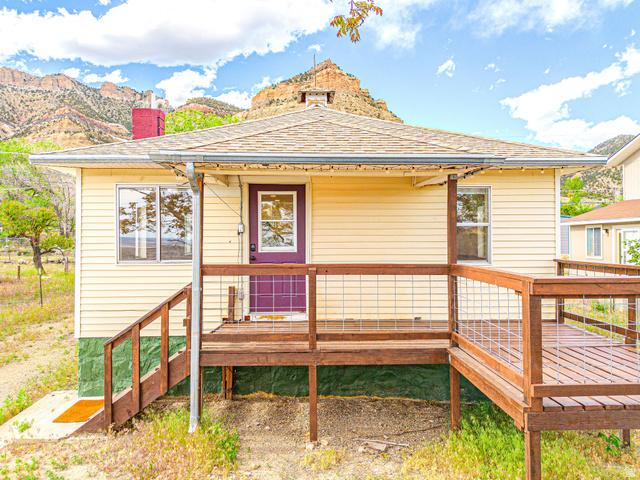 451 E 6000 N
                     MLS #2162849