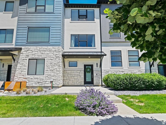 768 W Harvest Glen Rd
                     MLS #2162968