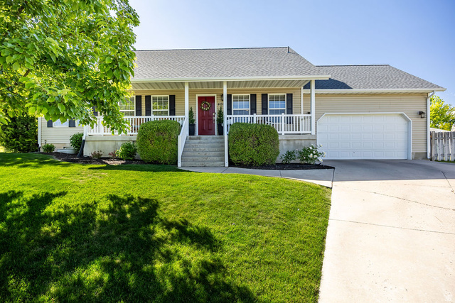 406  Meadow Ln
                     MLS #2162997