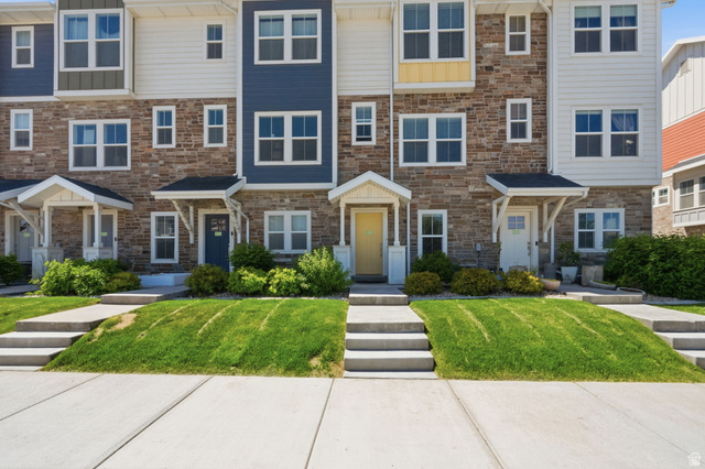 Main photo for 347 W Main St #9
