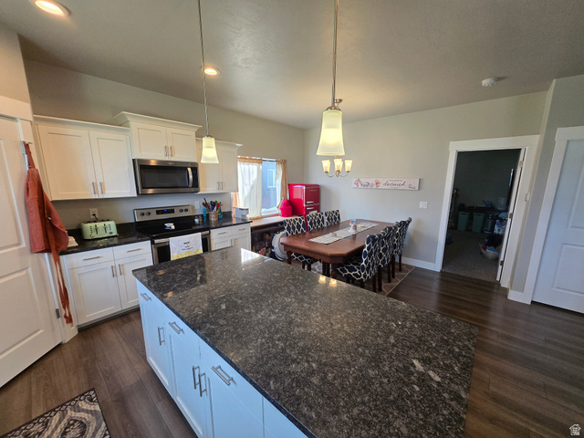 Property in Eagle Mountain - View 13