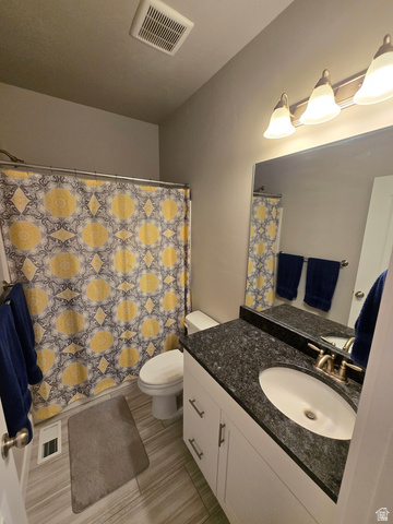 Property in Eagle Mountain - View 16