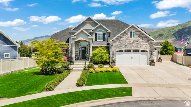 1374 W Chestnut Ct
                     MLS #2163094