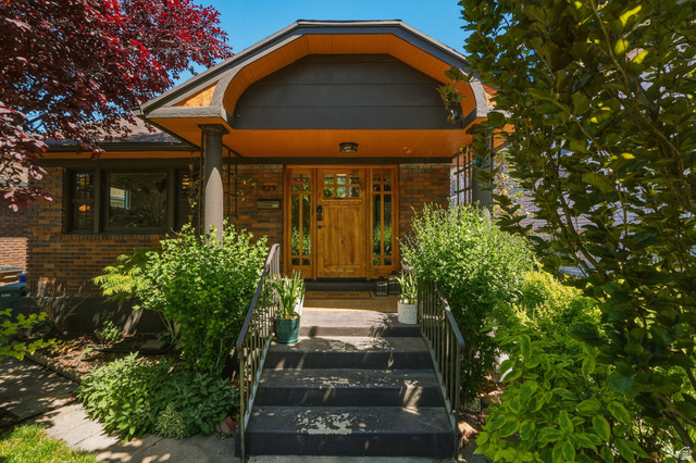 829 E 700 S
                     MLS #2163153