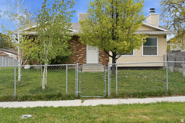 4325 S Wildrose Dr
                     MLS #2163157