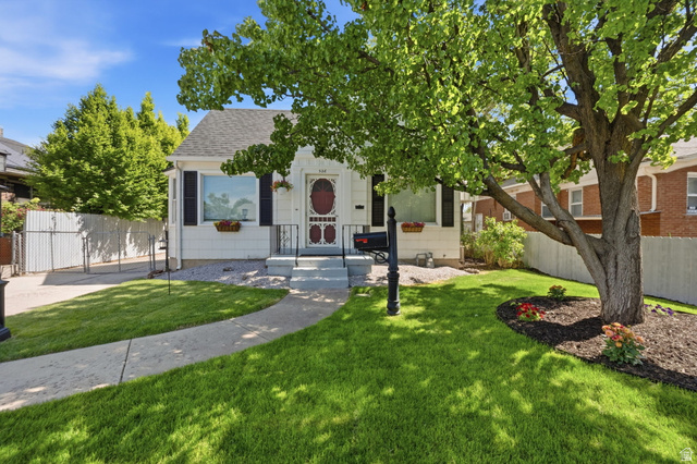 526 E Cleveland Ave
                     MLS #2163160