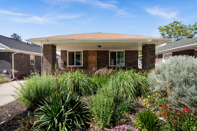 30 W Layton Ave
                     MLS #2163165