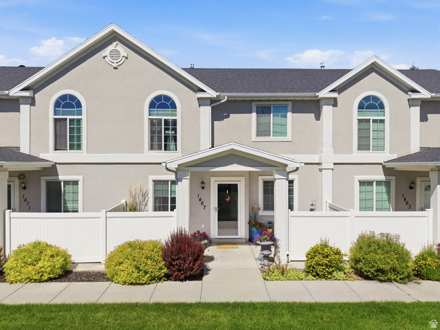 Main photo for 1467 S Silver Maple Ct