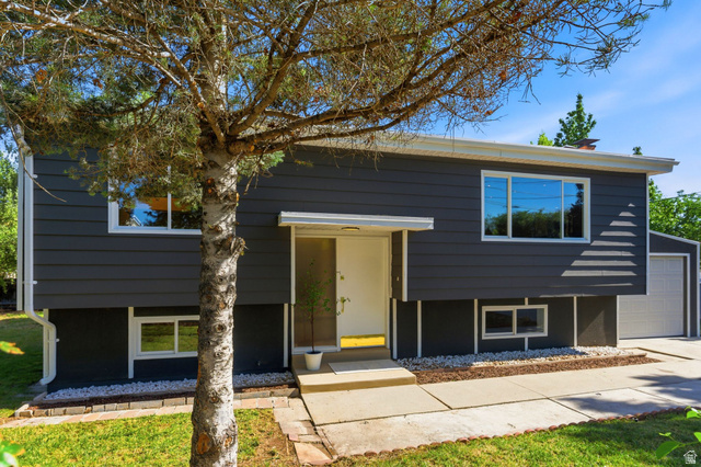 405 E Scott Ave
                     MLS #2163236