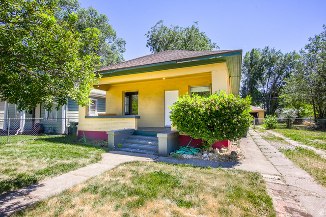 661 E 30th St
                     MLS #2163286