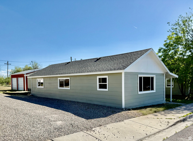 255 W Main St
                     MLS #2163403