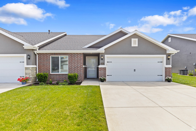 1142 S Grace Way
                     MLS #2163470