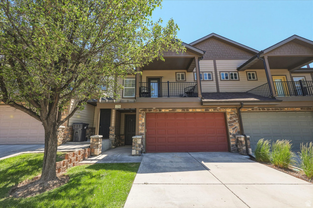 775 W Club Oaks Dr
                     MLS #2163484