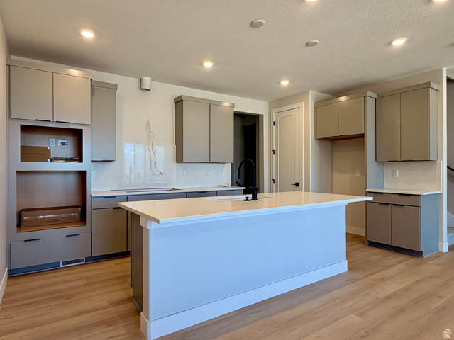2325 N Paradise Flat Ln
                     MLS #2163510