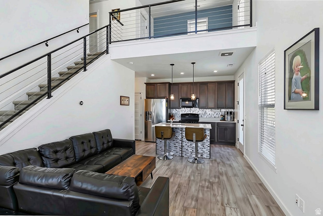 5522 W Burntside Ave
                     MLS #2163512