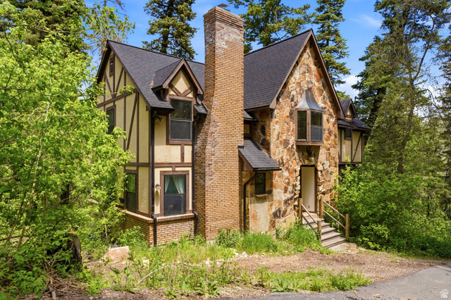2760 E Kaibab Circle  #27
                     MLS #2163565