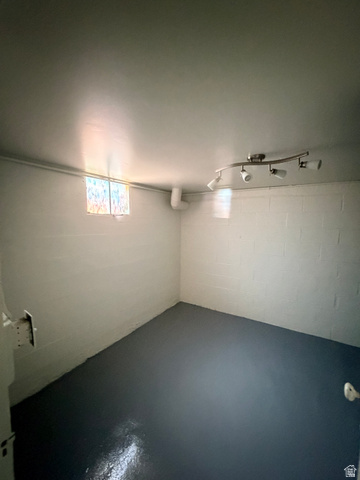 Property in Price - View 21