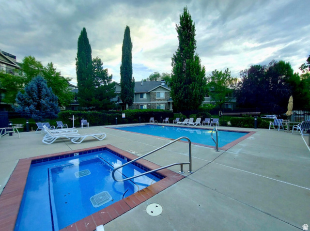 Property in Cottonwood Heights - View 24