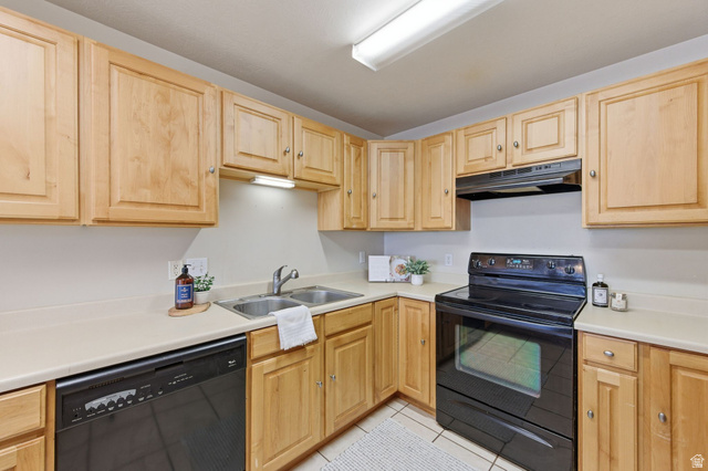 Property in Cottonwood Heights - View 7