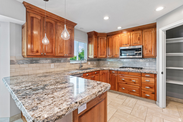 Property in Taylorsville - View 34