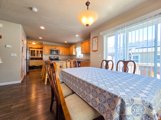 Property in Midvale - View 6