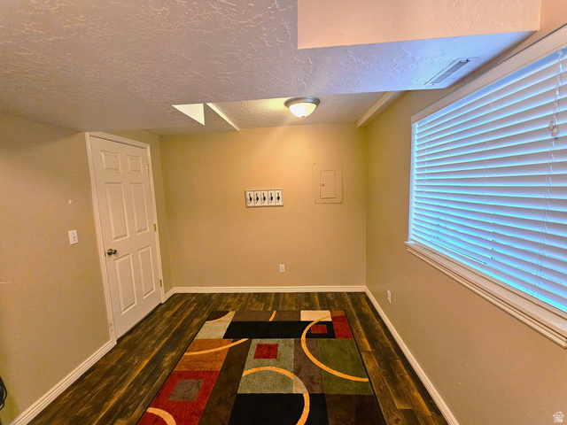 Property in Layton - View 23