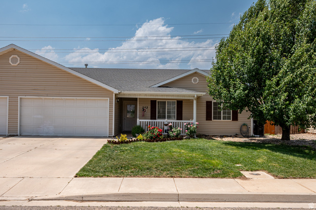 253 N 4300 W
                     MLS #2163600