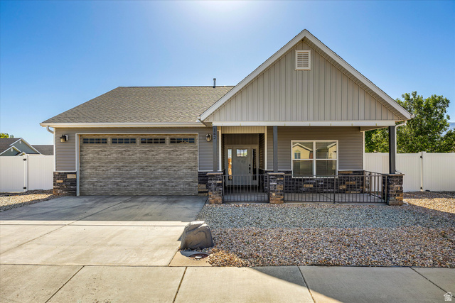 142 N 4275 W
                     MLS #2163602