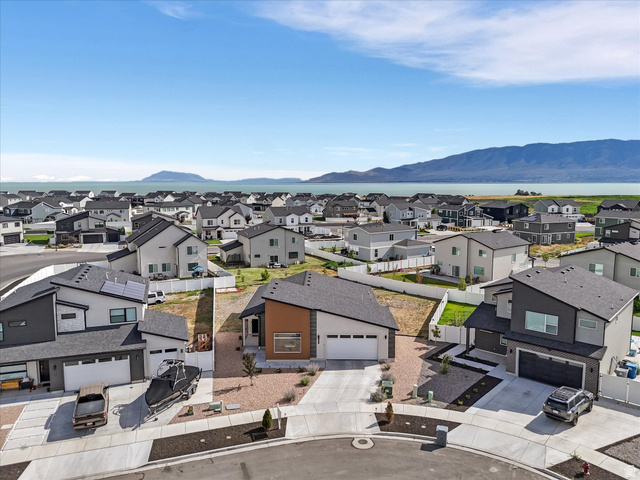963 W 950 S
                     MLS #2163945