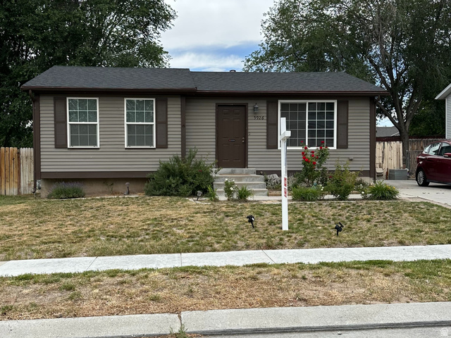 5926 S Blue Meadow Dr
                     MLS #2163971