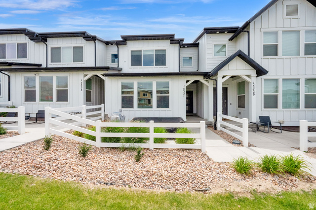 15531 S Alliance Ln
                     MLS #2164039