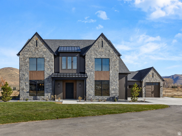 260 S 7900 St #3
                     MLS #2164043