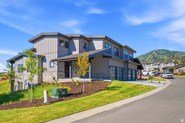 1021 W Vissen Way #67
                     MLS #2164061