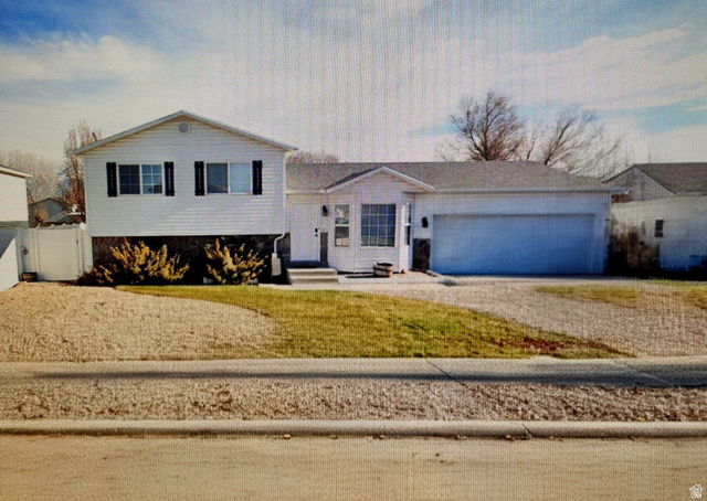 597 S 1500 W
                     MLS #2164080