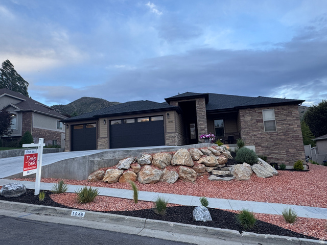 Main photo for 1040 N Mahogany Rdg