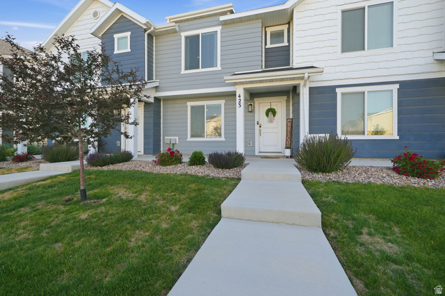 Main photo for 423 N Northshore Dr