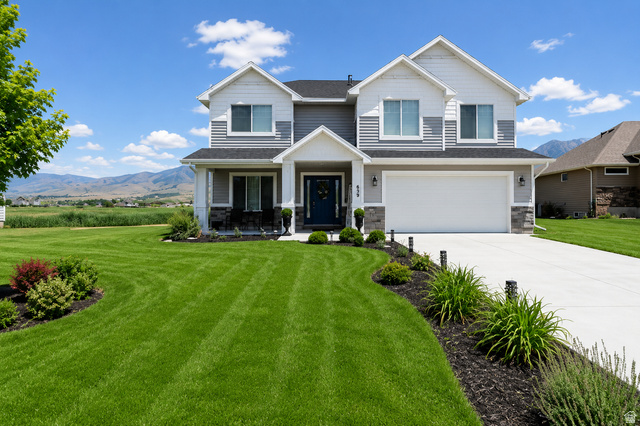 Main photo for 659 S Lakeside Dr