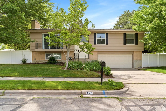 42 E Bonita Way
                     MLS #2164191