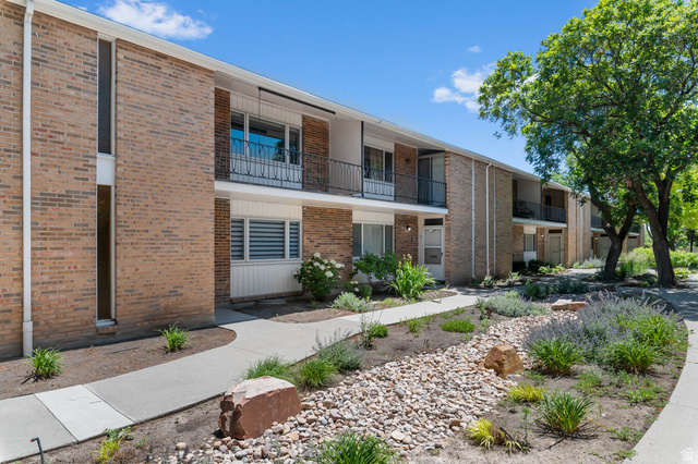 745 E Three Fountains Cir #43
                     MLS #2164243