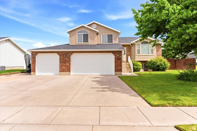 1676 W 525 N
                     MLS #2164383